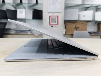 Microsoft Surface Laptop 2 | Core i7 8th Gen | 16GB RAM 512GB SSD | 13.5 inch 2K Touch Display_img_3