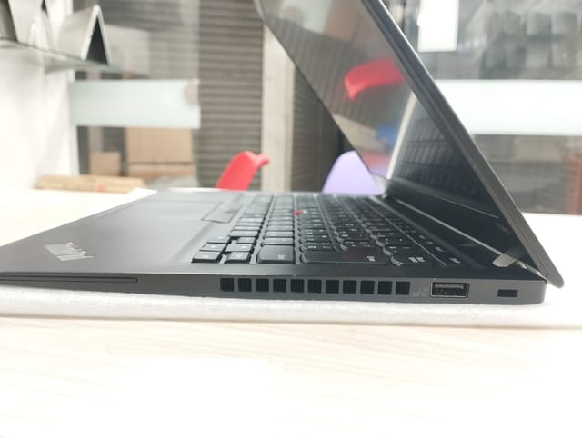 Lenovo Thinkpad T14s Gen 1| Ryzen 5 Pro 4650U | 16GB RAM 256GB SSD | 14.1-inch Display_img_4