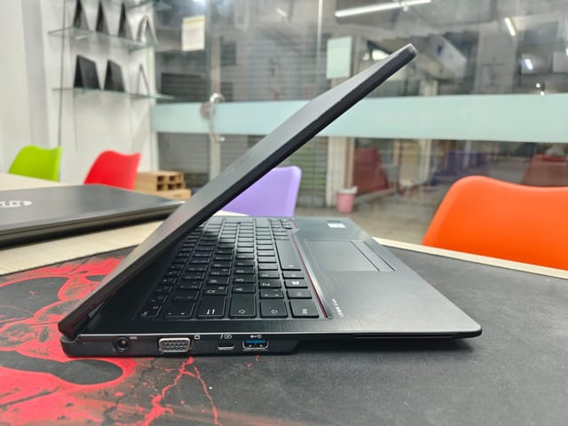 Fujitsu LifeBook E5410 | Core i5 10th Gen | 8GB RAM 256GB SSD | 14.1-inch Display_img_4