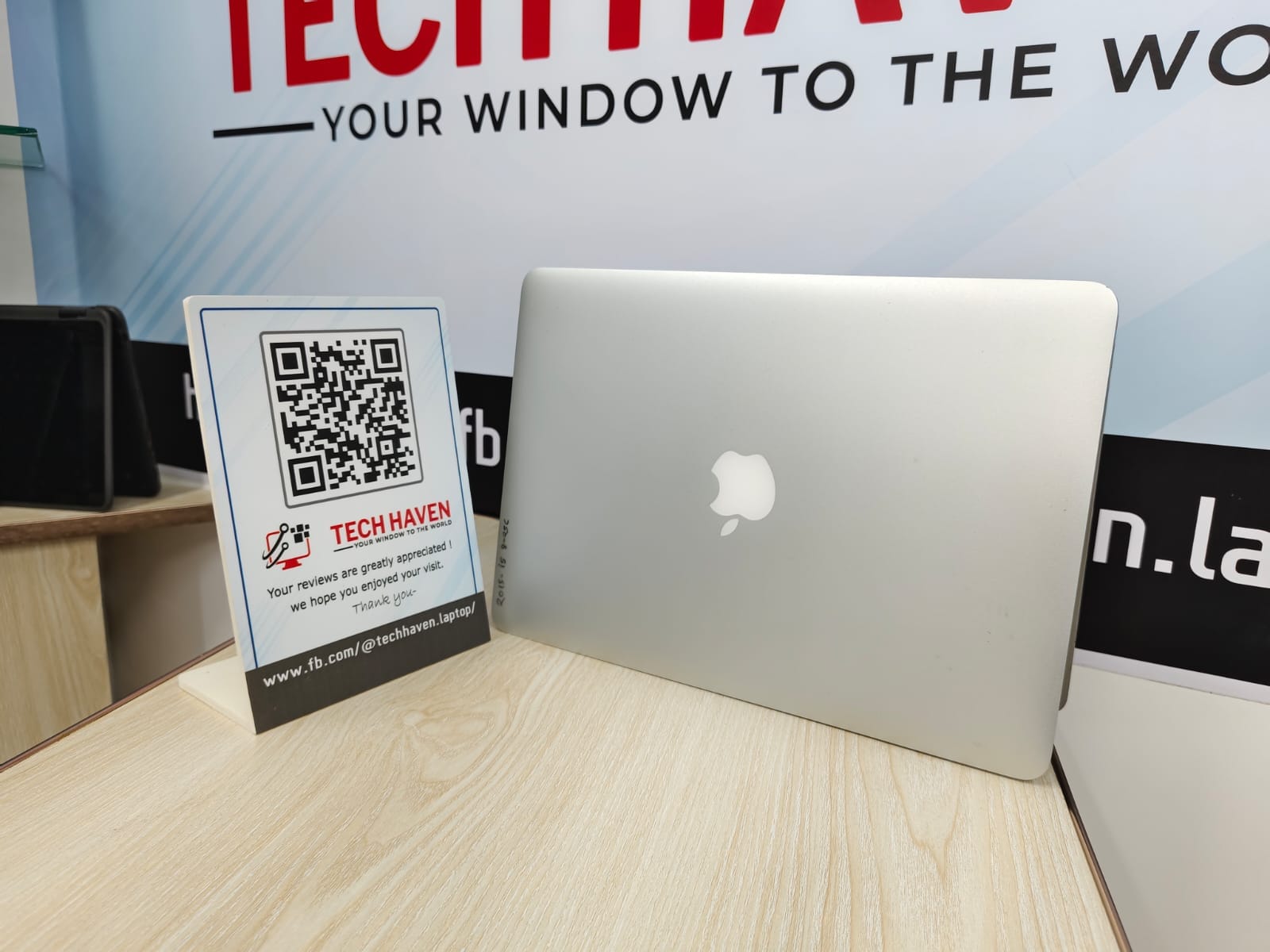 Apple MacBook Air 2015 | Core i7 8GB RAM 256GB SSD | 13.3-inch Display