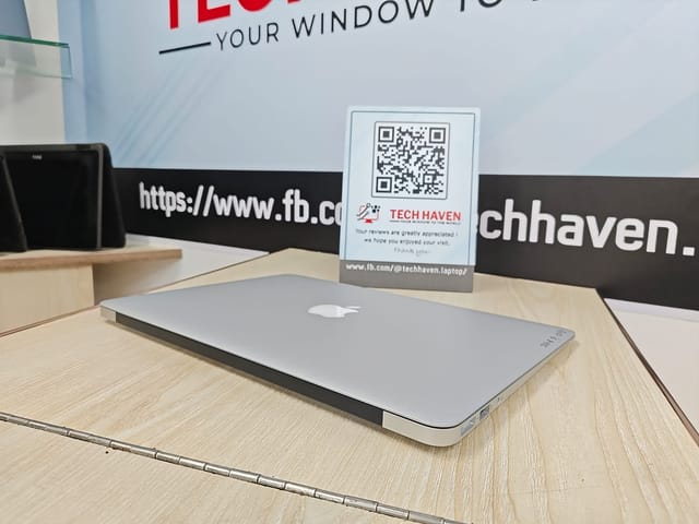 Apple MacBook Air 2015 | Core i7 8GB RAM 256GB SSD | 13.3-inch Display_img_3