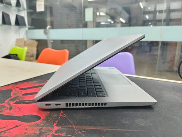 Dell Lattitude 5430 | Core i5 12th Gen | 8GB RAM 256GB SSD | 14.1 inch Display_img_4