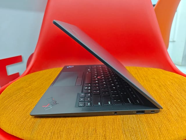 Lenovo ThinkPad X1 Carbon Gen 9 | Core i7 11th Gen | 32GB RAM 512GB SSD | 14.1-inch Display_img_5