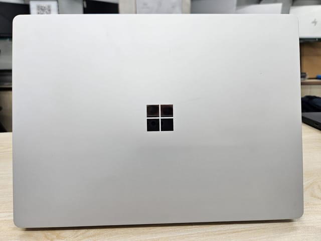 Microsoft Surface Laptop 2 | Core i7 8th Gen | 8GB RAM 256GB SSD | 13.5 inch 2K Touch Display_img_0