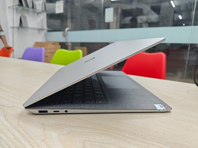 Microsoft Surface Laptop 4 | Core i5 11th Gen | 8GB RAM 256GB SSD | 13.5-inch 2K Touch Display_img_4