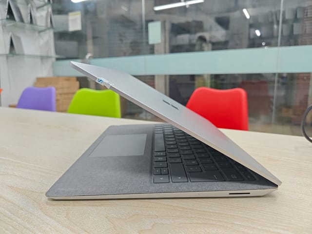 Microsoft Surface Laptop 4 | Core i5 11th Gen | 8GB RAM 256GB SSD | 13.5-inch 2K Touch Display_img_5