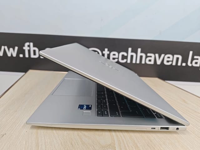 HP EliteBook 1040 G10 | 13th Gen Core i7 | 16GB RAM 512GB SSD | 14.1-inch Display_img_5