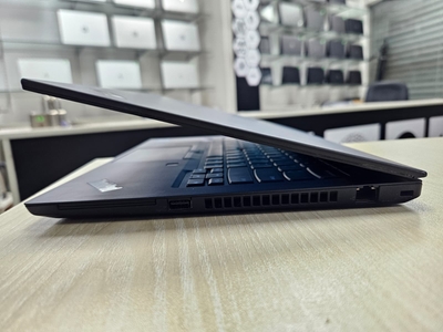 Lenovo Thinkpad T490 | Core i7 8th Gen | 16GB RAM 256GB SSD | 14.1-inch Display_img_2