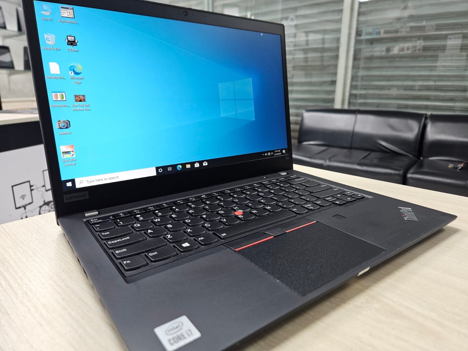 Lenovo Thinkpad T14 Gen 1 | Core i7 10th Gen | 16GB RAM 256GB SSD | 14.1-inch Display